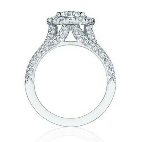Gorgeous Sparkling Designer Round Diamond Ring - Picture 3 of 3